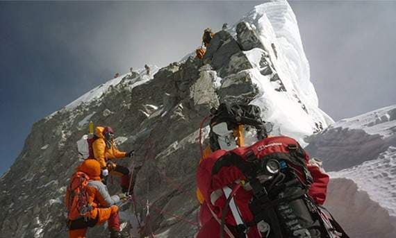 Why China creates 'Line of Separation' at Everest Summit?